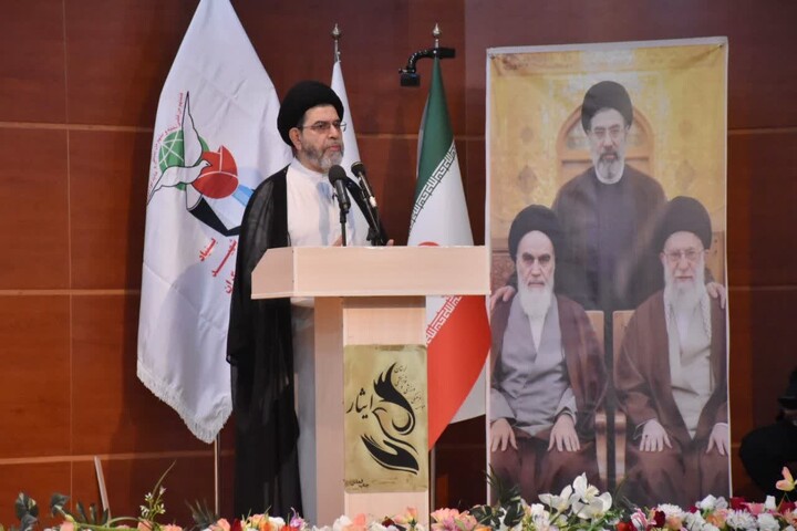 فرهنگ ایثار ضامن عزت و اقتدار ملت ایران است