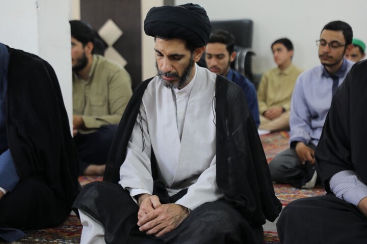 تصاویر/ نشست تبیینی با حضور حجت‌الاسلام والمسلمین مهدوی ارفع در مدرسه علمیه مصلی برگزار شد