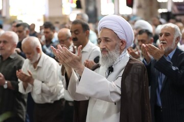 تصاویر/ نماز عبادی سیاسی جمعه در شهرستان ساری