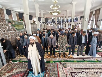 تصاویر/ آئین وحدت بخش نمازجمعه در شهرستان چاراویماق