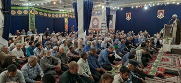 تصاویر / اقامه نماز جمعه در سراسر استان همدان