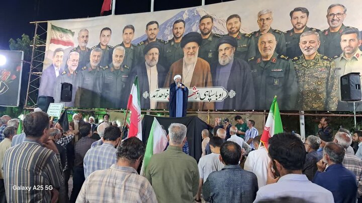 تصاویر/ یکصدو سومین شب اجتماع شبانگاهی مردم آران وبیدگل در میدان سردارسلیمانی