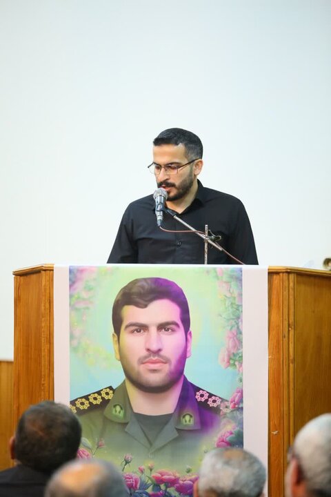 تصاویر/ حضور حجت الاسلام و المسلمین محمدی لائینی در اولین سالگرد شهادت پاسدار شهید سید مهدی موسوی در روستای سنام