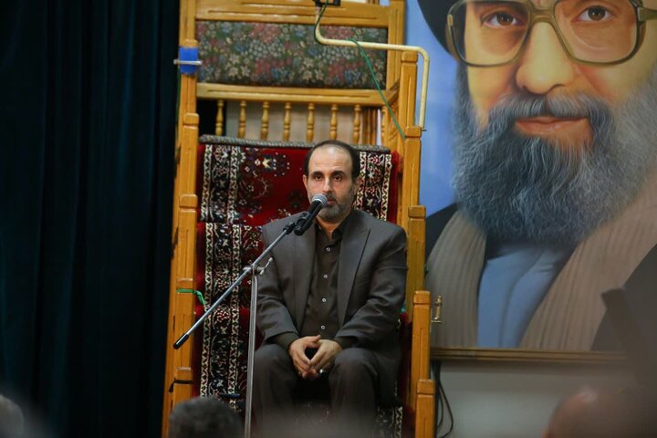 تصاویر/ حضور حجت الاسلام و المسلمین محمدی لائینی در اولین سالگرد شهادت پاسدار شهید سید مهدی موسوی در روستای سنام