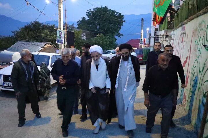 تصاویر/ حضور حجت الاسلام و المسلمین محمدی لائینی در اولین سالگرد شهادت پاسدار شهید سید مهدی موسوی در روستای سنام