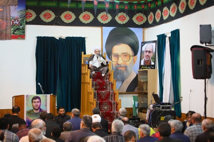 تصاویر/ حضور حجت الاسلام و المسلمین محمدی لائینی در اولین سالگرد شهادت پاسدار شهید سید مهدی موسوی در روستای سنام