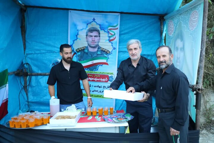 تصاویر/ حضور حجت الاسلام و المسلمین محمدی لائینی در اولین سالگرد شهادت پاسدار شهید سید مهدی موسوی در روستای سنام