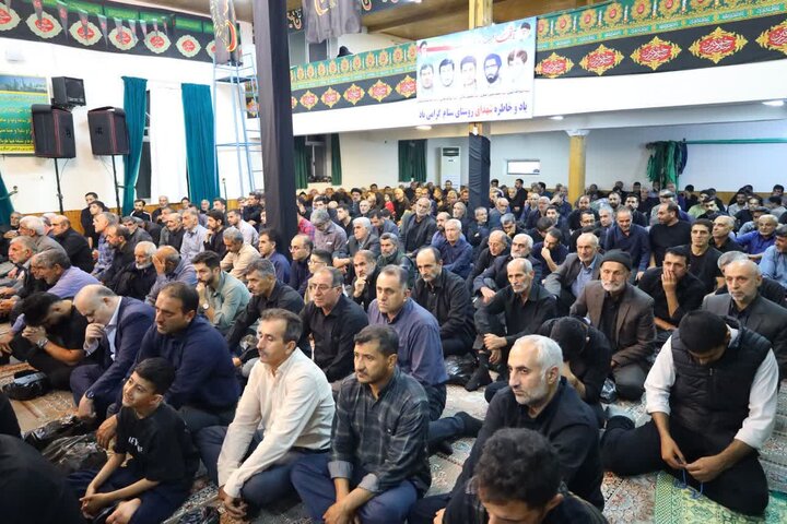 تصاویر/ حضور حجت الاسلام و المسلمین محمدی لائینی در اولین سالگرد شهادت پاسدار شهید سید مهدی موسوی در روستای سنام
