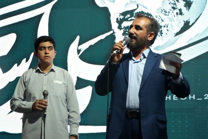 تصاویر / اجتماع مردم ولایت مدار شهرستان ورامین درمیدان امام خمینی ره