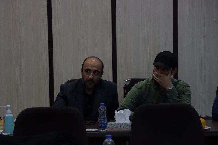 تصاویر / نشست بصیرتی و معنوی مداحان و فعالان هیئات مذهبی تبریز