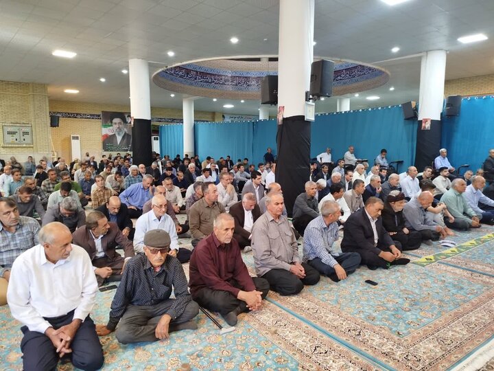 تصاویر/ اقامه نماز جمعه در شهرستان ایوان