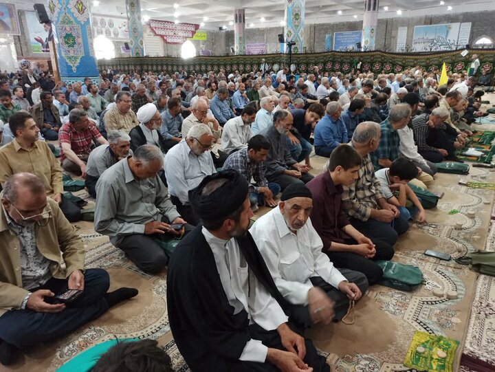 تصاویر/ نمازعبادی سیاسی جمعه کاشان