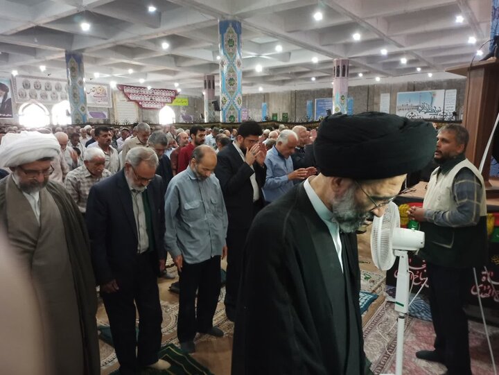 تصاویر/ نمازعبادی سیاسی جمعه کاشان