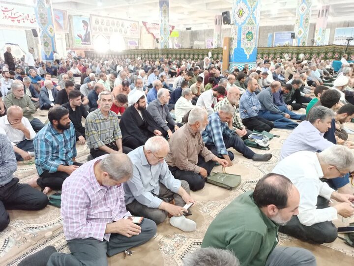 تصاویر/ نمازعبادی سیاسی جمعه کاشان