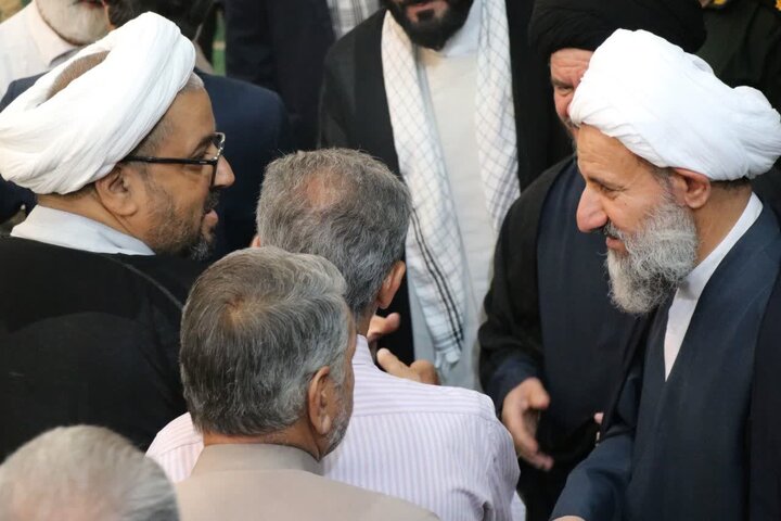 تصاویر/ اقامه نماز جمعه در قرچک