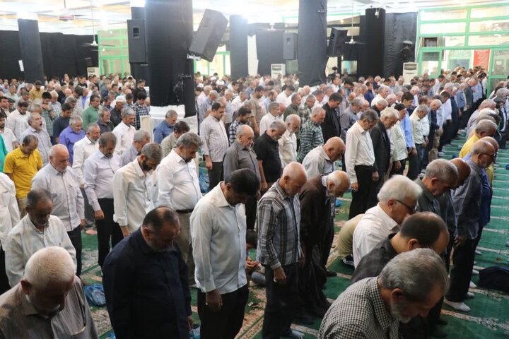 تصاویر/ اقامه نماز جمعه در قرچک