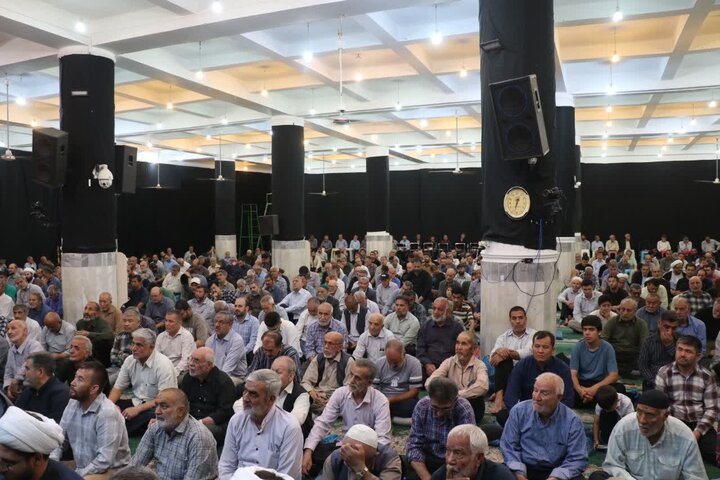 تصاویر/ اقامه نماز جمعه در قرچک