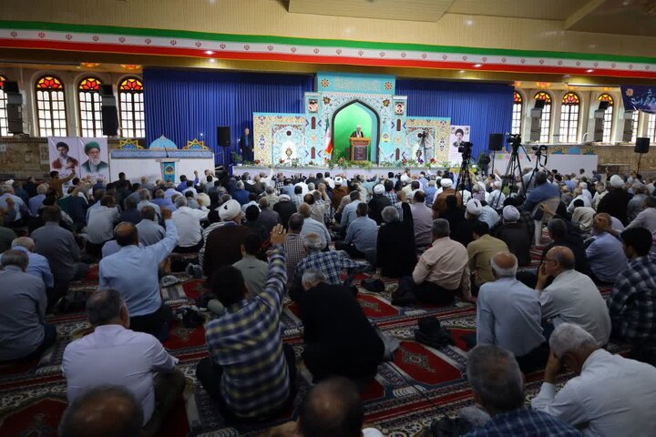 تصاویر/ نماز عبادی سیاسی جمعه در شهرستان ساری
