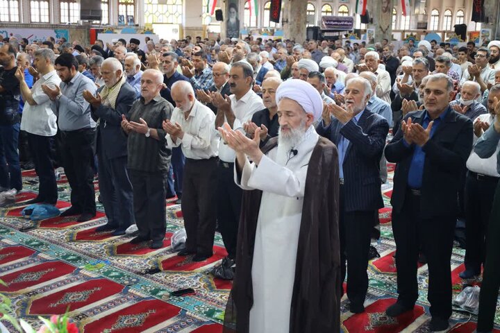 تصاویر/ نماز عبادی سیاسی جمعه در شهرستان ساری