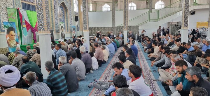 تصاویر| مراسم عبادی سیاسی نماز جمعه سربیشه