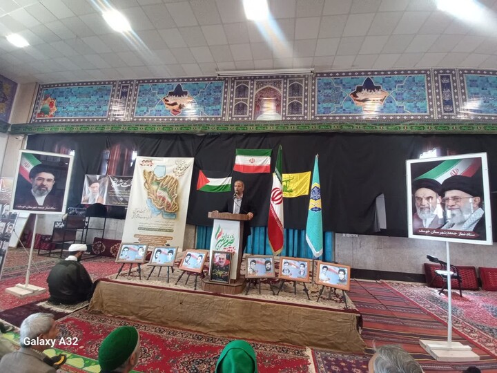 تصاویر| مراسم نماز جمعه عبادی و سیاسی خوسف