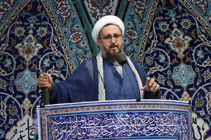 نماز جمعه عالی‌شهر به روایت تصویر