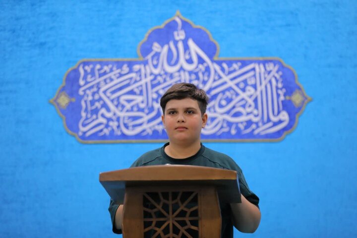 تصاویر/ اقامه نماز جمعه در ساوجبلاغ