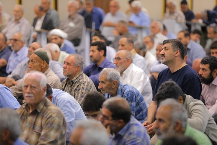 تصاویر/ اقامه نماز جمعه در ساوجبلاغ