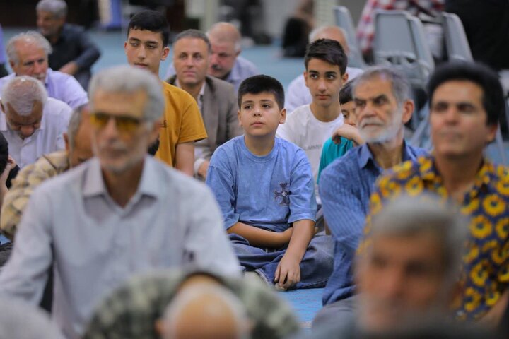 تصاویر/ اقامه نماز جمعه در ساوجبلاغ