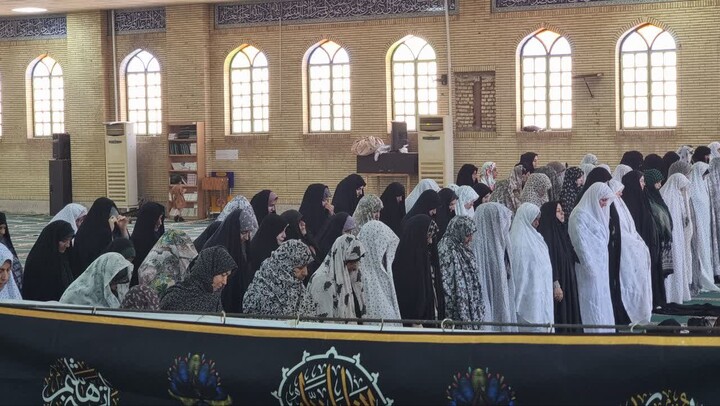 نماز جمعه گناوه به روایت تصویر