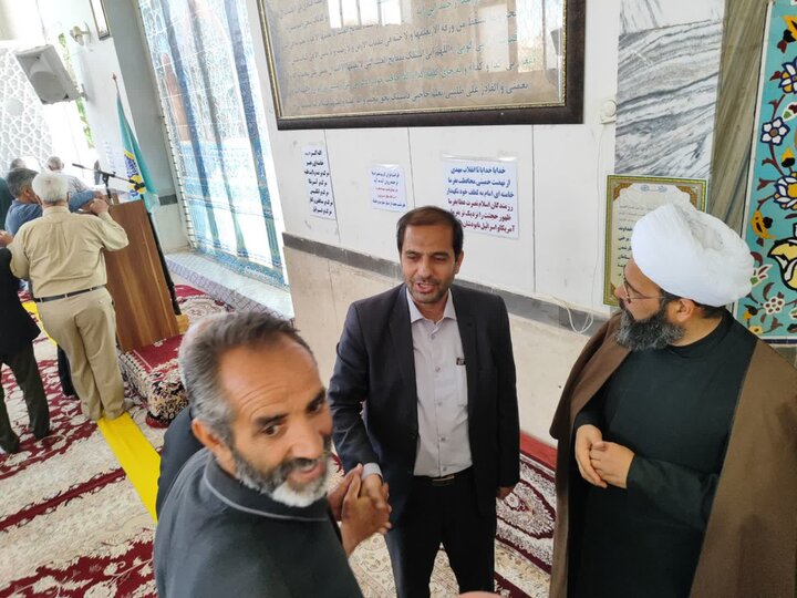 تصاویر/ نمازعبادی سیاسی جمعه قمصر