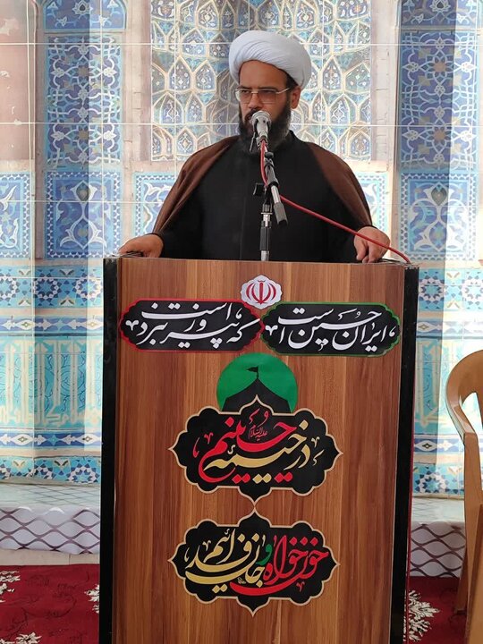 تصاویر/ نمازعبادی سیاسی جمعه قمصر