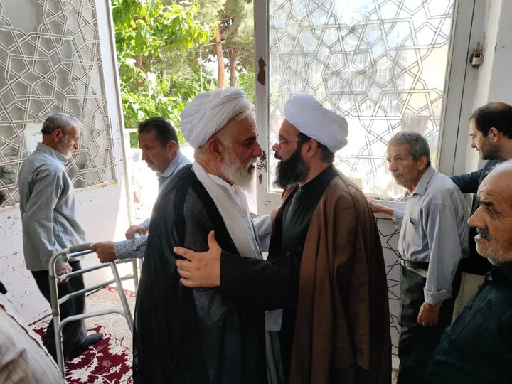 تصاویر/ نمازعبادی سیاسی جمعه قمصر
