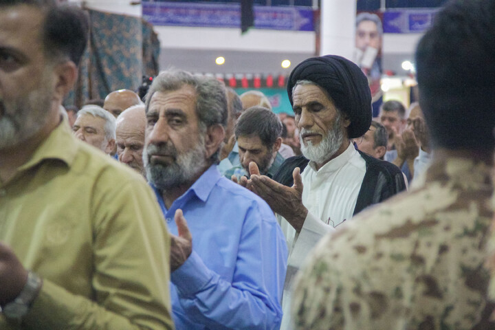 Cerimonia religioso-politica della preghiera del venerdì nella città santa di Qom