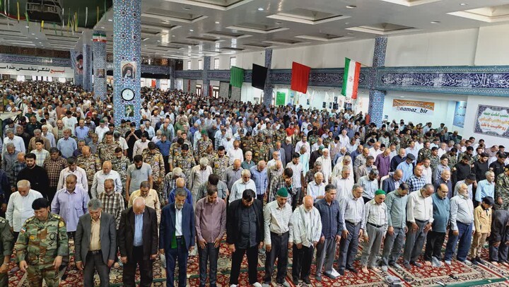 تصاویر| نماز جمعه عبادی سیاسی بیرجند