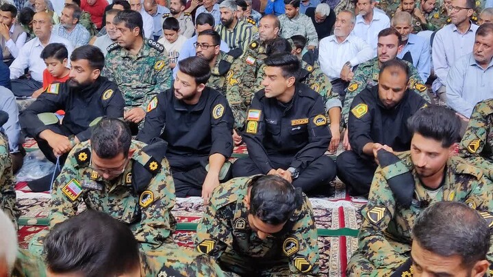 تصاویر| نماز جمعه عبادی سیاسی بیرجند