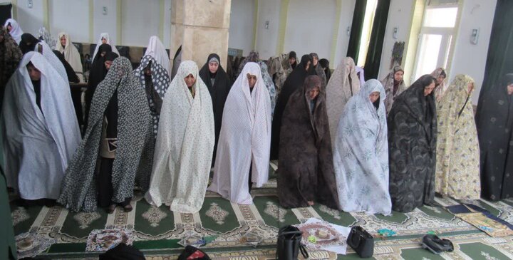 تصاویر/ نماز عبادی سیاسی جمعه در شهرستان ایزدشهر