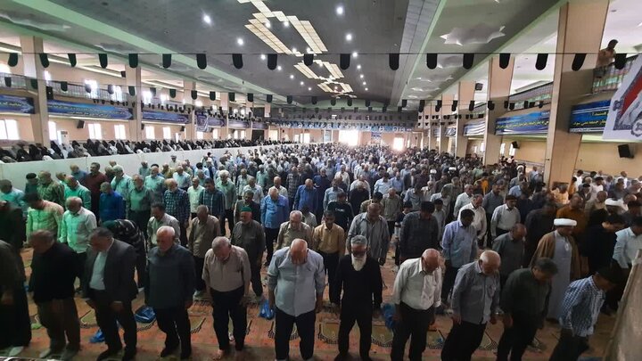 تصاویر/اقامه نماز عبادی سیاسی جمعه در خمین