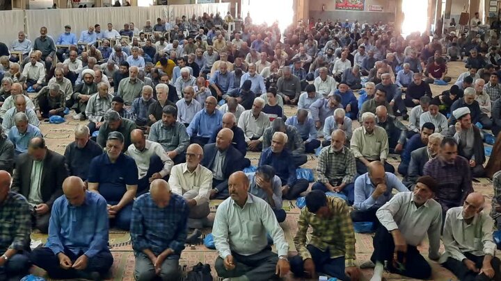 تصاویر/اقامه نماز عبادی سیاسی جمعه در خمین