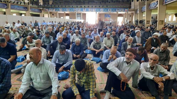تصاویر/اقامه نماز عبادی سیاسی جمعه در خمین