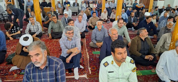 تصاویر/ آئین وحدت بخش نمازجمعه در شهرستان غجب شیر