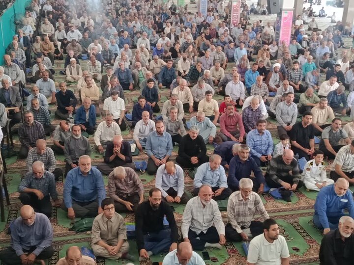 تصاویر/اقامه نماز عبادی سیاسی جمعه در ساوه