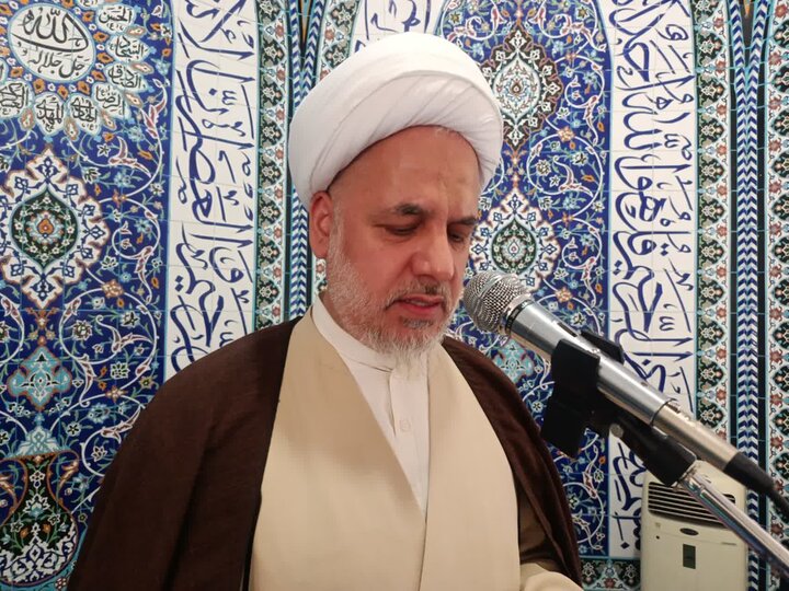 تصاویر/اقامه نماز عبادی سیاسی جمعه در ساوه
