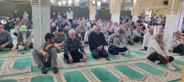 تصاویر/اقامه نماز عبادی سیاسی جمعه در زرندیه