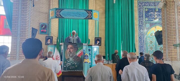 تصاویر/اقامه نماز عبادی سیاسی جمعه در زرندیه