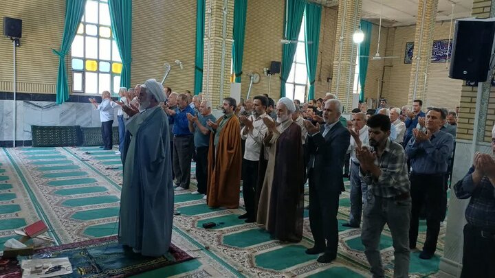 تصاویر/اقامه نماز عبادی سیاسی جمعه در زرندیه