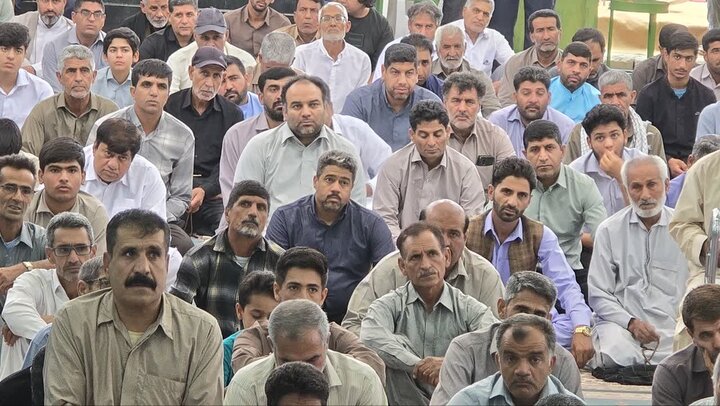 تصاویر/ اقامه نمازجمعه شهر ریگان