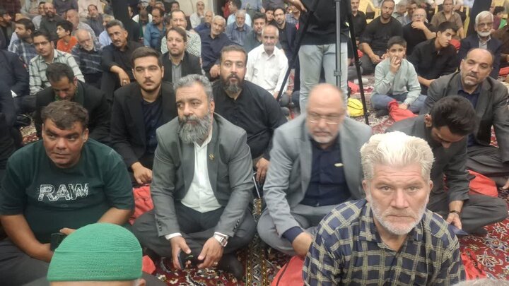تصاویر/نخستین همایش ملی میراث محتشم کاشانی همراه با غبارروبی و گلابشویی مزار ایشان