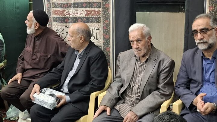تصاویر/نخستین همایش ملی میراث محتشم کاشانی همراه با غبارروبی و گلابشویی مزار ایشان