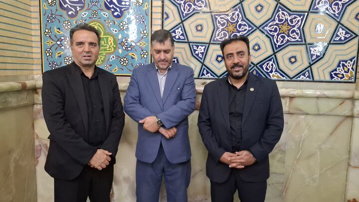 تصاویر/نخستین همایش ملی میراث محتشم کاشانی همراه با غبارروبی و گلابشویی مزار ایشان